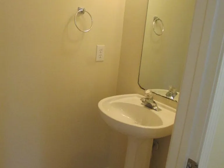 4929 Delta Lake Dr — Photo 11