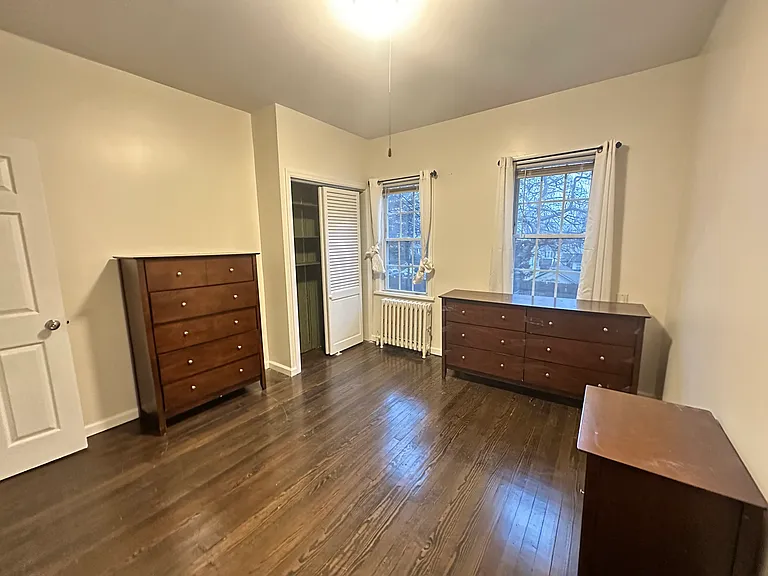 187 Franklin Ave #2F — Photo 4