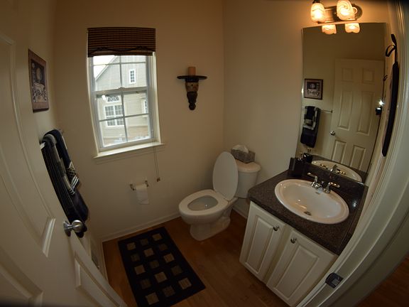 5th image of 971 Sloane Ct #1