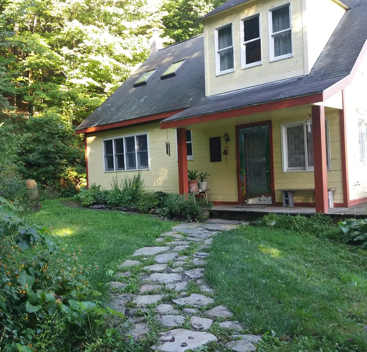 3 bed, 1680 sqft, $2,100 — Photo 1