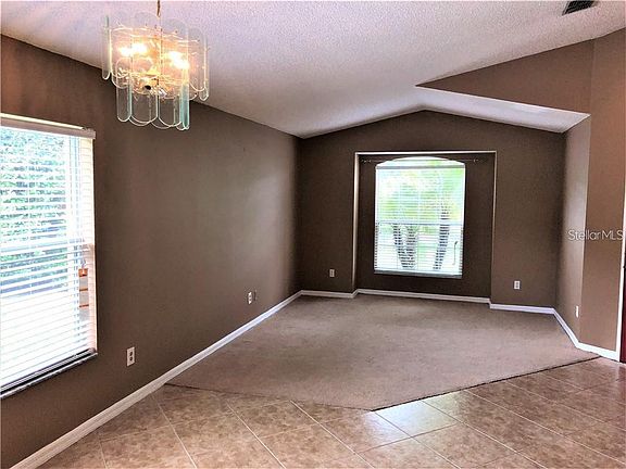 2nd image of 101 Harwood Cir