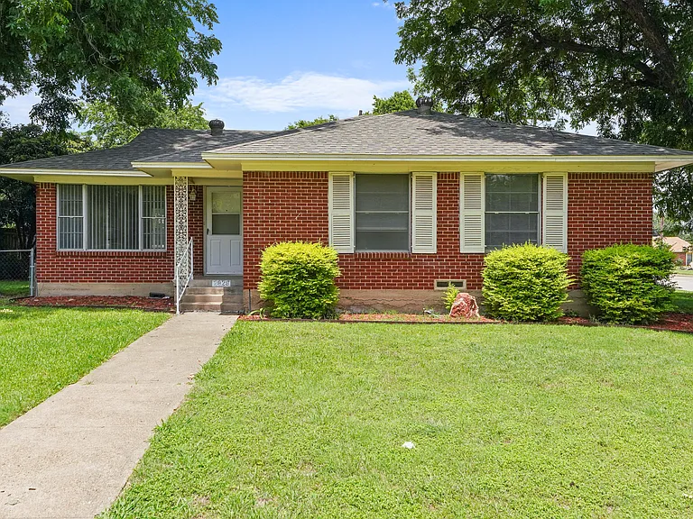 2829 Tolosa Dr — Photo 9