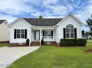 4400 Surrey Meadows Dr, Winterville, NC 28590