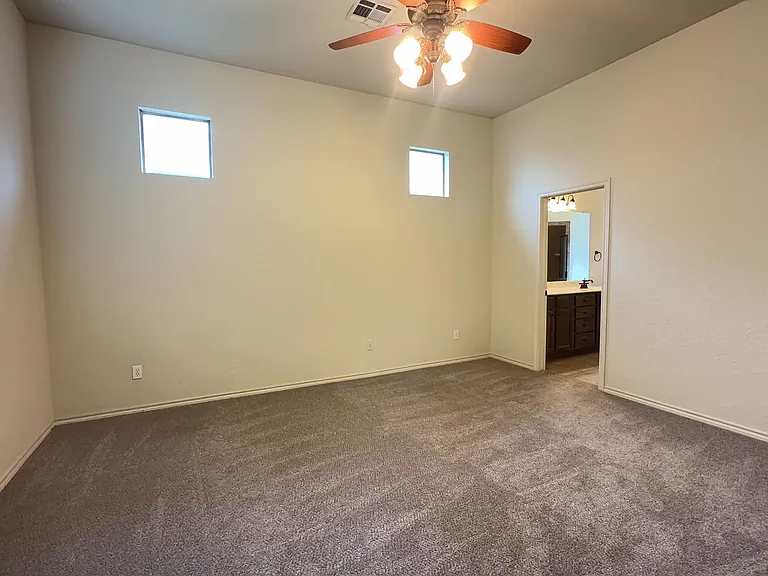 10100 Shadowview Dr — Photo 19