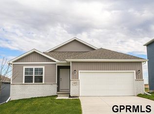 12708 S 205th Ave, Gretna, NE 68028