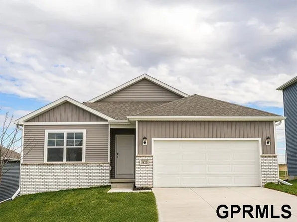 12708 205th Ave, Gretna, NE 68028
