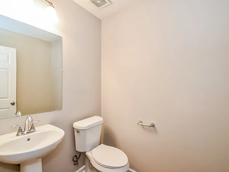 239 Topaz Dr — Photo 14
