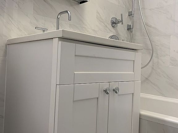 5th image of 305 E 86th St #20JKW