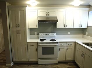 916 N 79th St, Seattle, WA 98103