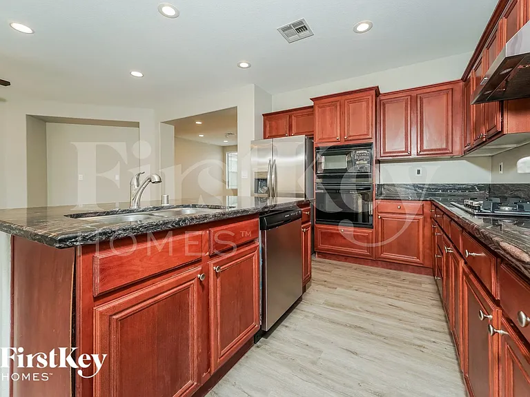 6525 Diamond Point Ct — Photo 5