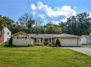 17 Lawler Rd, West Hartford, CT 06117