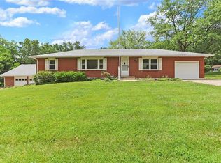 1452 Circle Dr, Liberty, MO 64068