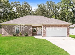4 Whispering Dr, Alexander, AR 72002