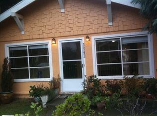 9020 10th Ave SW, Seattle, WA 98106