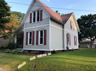 335 6th St, Manistee, MI 49660