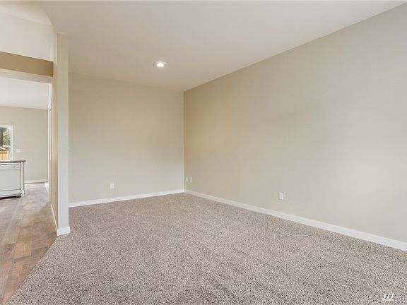 5th image of 1211 196th Street Ct E