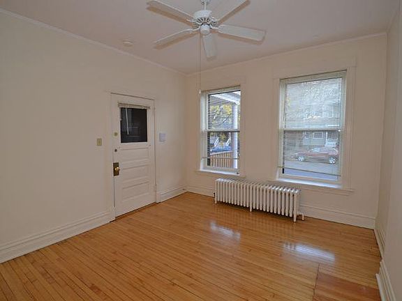 4th image of 3825 N Damen Ave