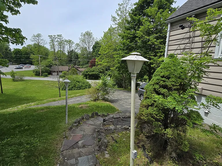 16 Croft Rd — Photo 11