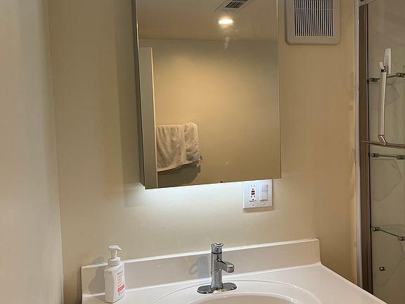5th image of 1404 E Loma Alta Dr