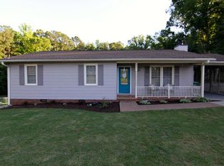 221 Greenway Dr, Greenwood, SC 29649