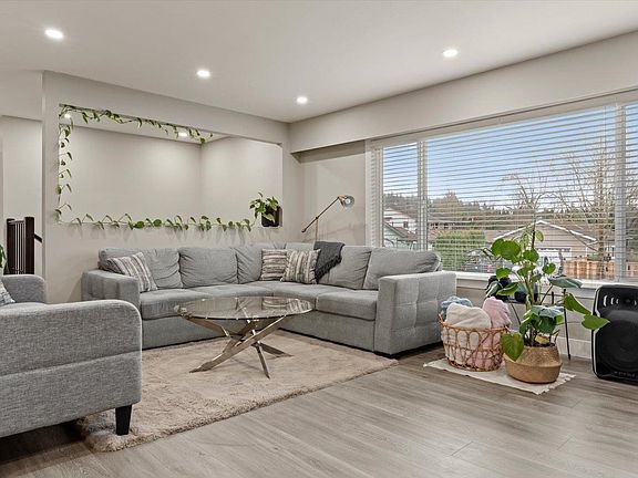 5th image of 46675 Osborne Rd