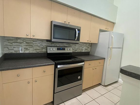 4th image of 4081 San Marino Blvd APT 303