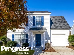 2044 Pimpernel Rd, Charlotte, NC 28213