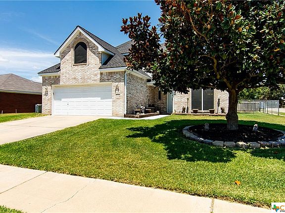 3rd image of 5615 Montrose Dr