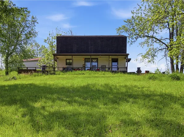 776 Fraction Rd, West Finley, PA 15377