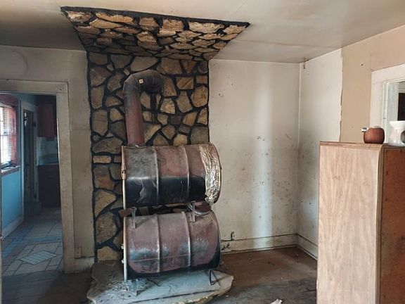 5th image of 3900 Rocky Hill Ln