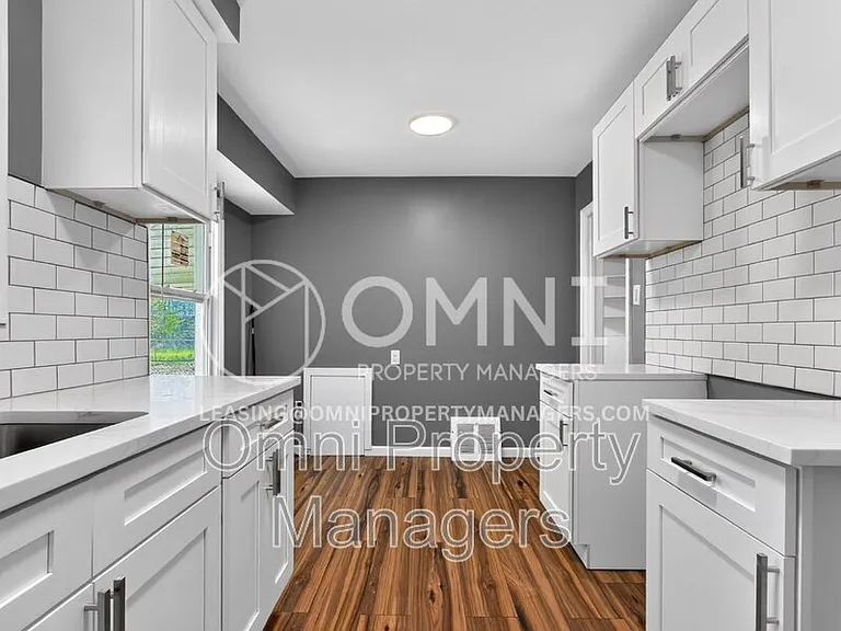 20553 Hamburg St — Photo 12