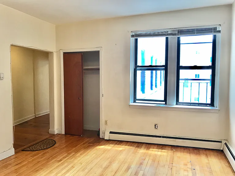 64-408 Brighton Ave — Photo 6