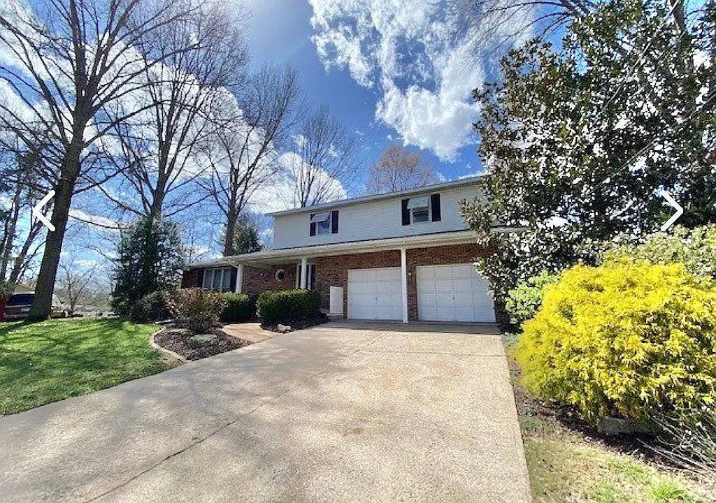 77 Lucinda Dr photo 1