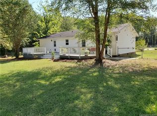 527 Midway Dr, Indian Trail, NC 28079