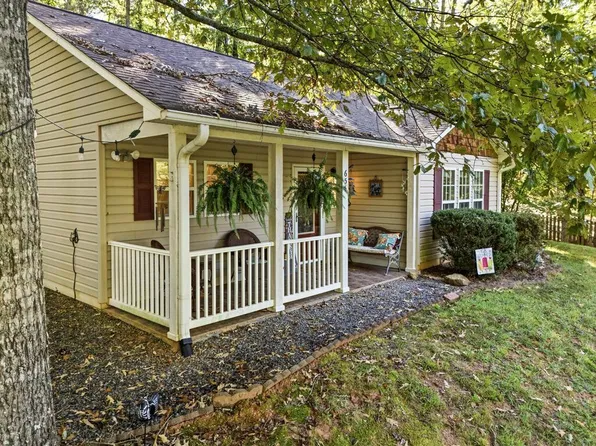 654 Ford Rd, Warne, NC 28909