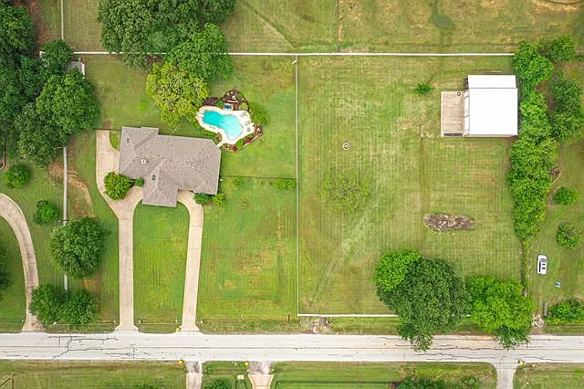 6340 Grauton Dr — Photo 86