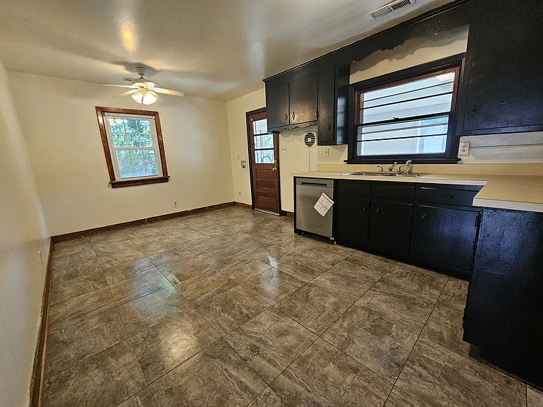 4004 Arden Rd — Photo 8
