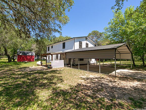 3rd image of 24015 WOOD PARK