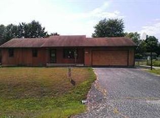 11240 Debussey Dr, Machesney Park, IL 61115