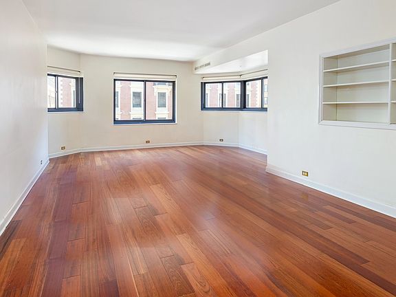 2nd image of 25 E 83rd St APT 7C