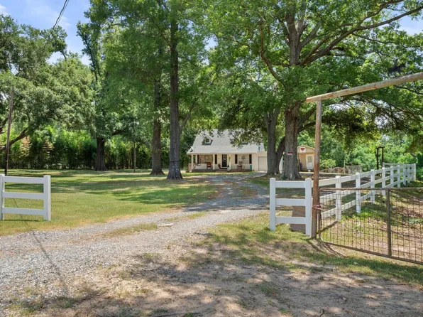 515 Browns Ln, Leesville, LA 71446