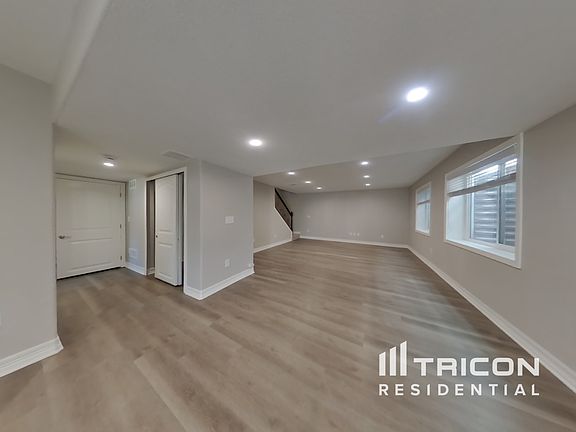 3rd image of 5161 Clarence Dr