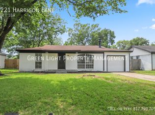 1221 Harrison Ln, Hurst, TX 76053