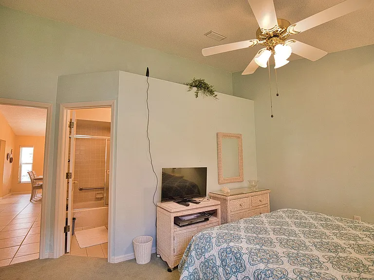 1191 Harbor Town Way — Photo 30