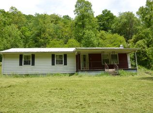 106 Spruce Ln, New Martinsville, WV 26155