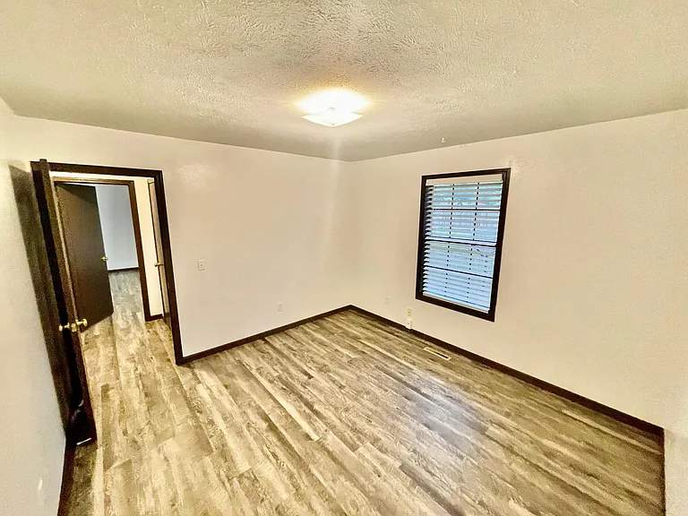 2841 W Silverleaf St — Photo 9