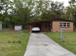 2526 Red Robin Dr W, Jacksonville, FL 32210