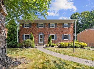 217 Lytton Rd, Coraopolis, PA 15108