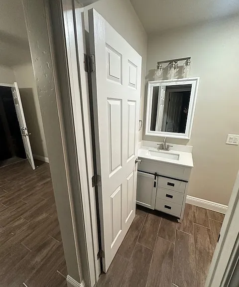 110 N B St #110A-110B — Photo 6