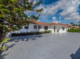 14011 SW 40th Ter, Miami, FL 33175